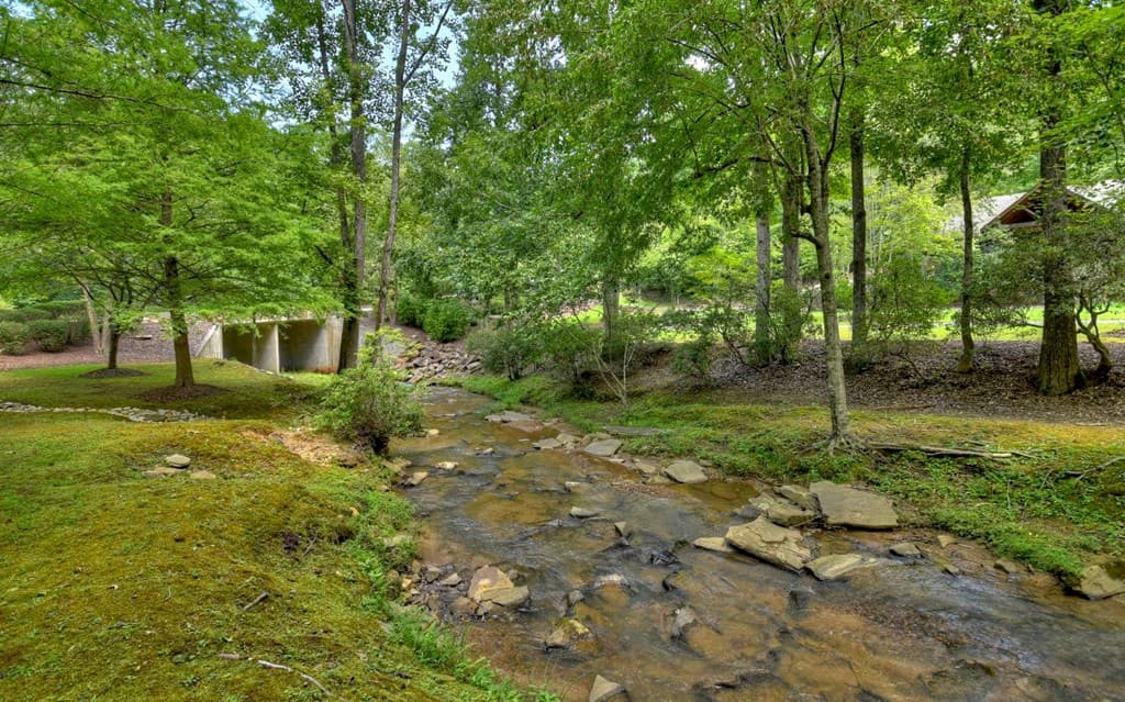 136 Whispering Ridge Court, Ellijay GA 30540 - Photo