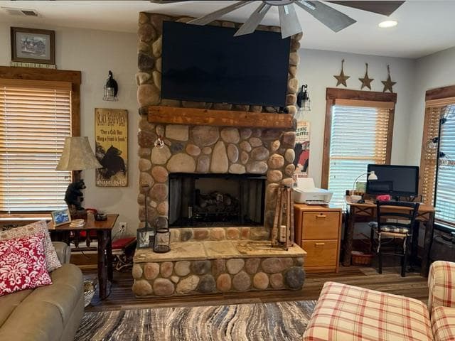 5 Upper Knoll Drive, Blue Ridge GA 30513 - Photo