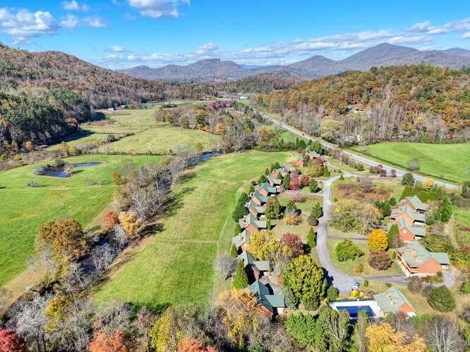 3558 River Front Lane, Hiawassee GA 30546 - Photo