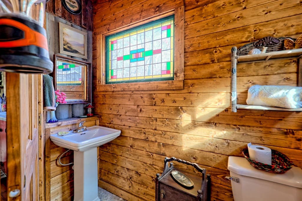 1307 Clear Creek Road, Hayesville NC 28904 - Photo