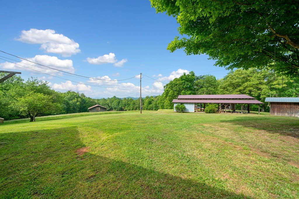 10442 Hwy 325, Blairsville GA 30512 - Photo