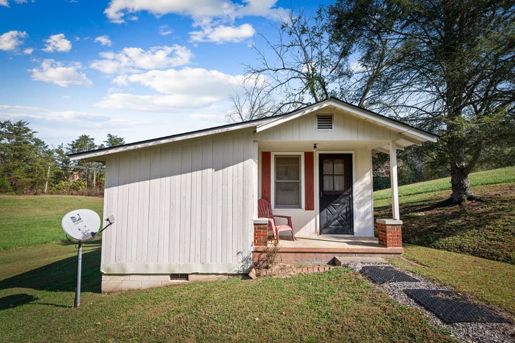 121 Orchard Boulevard, Blue Ridge GA 30513 - Photo