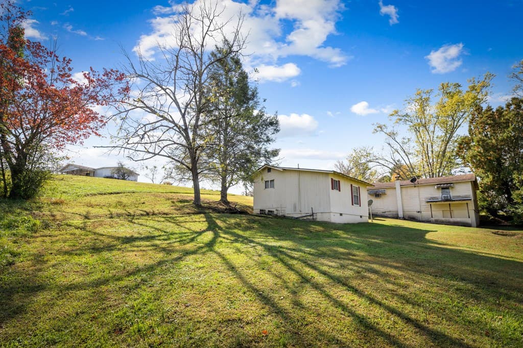 121 Orchard Boulevard, Blue Ridge GA 30513 - Photo