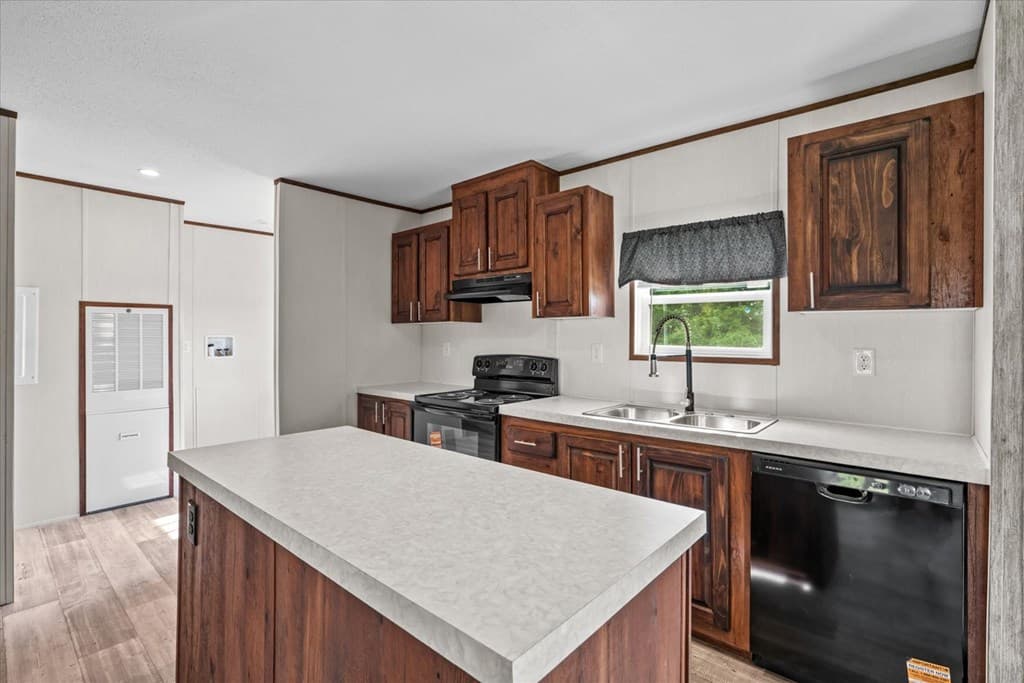 232 Brandon Circle, Chatsworth GA 30705 - Photo