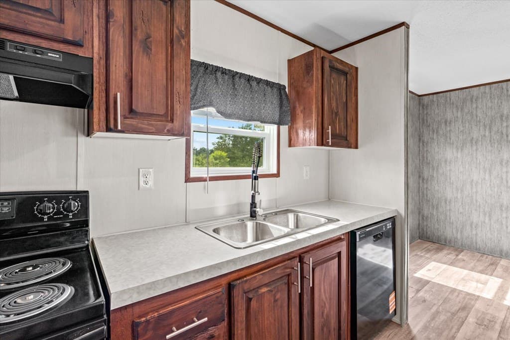 232 Brandon Circle, Chatsworth GA 30705 - Photo