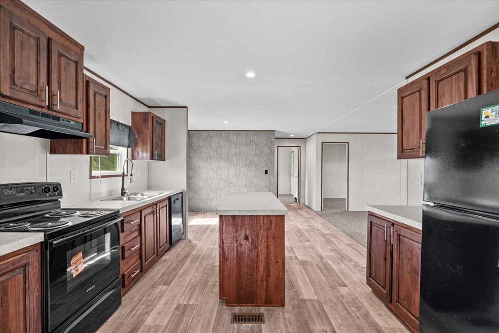 232 Brandon Circle, Chatsworth GA 30705 - Photo