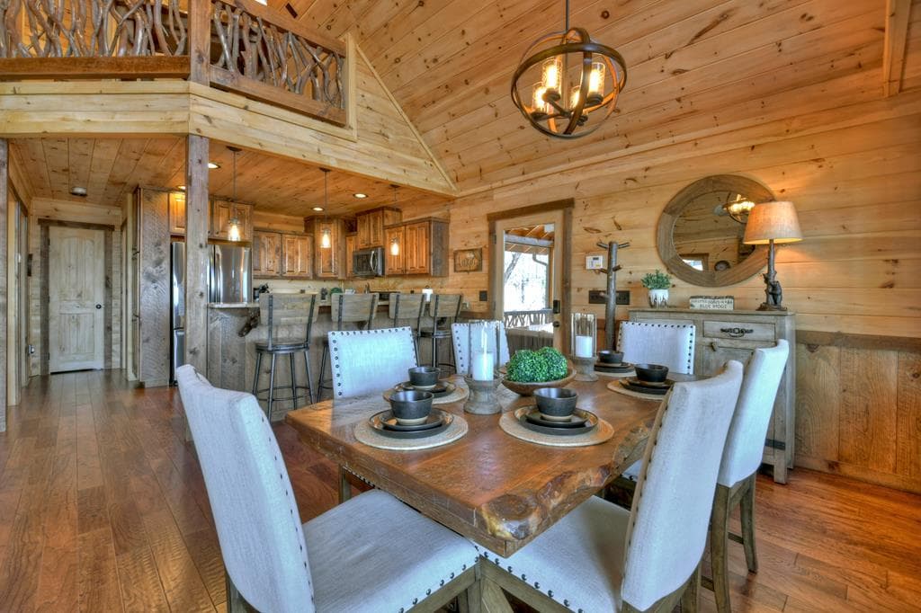 136 Oasis Drive, Blue Ridge GA 30513 - Photo