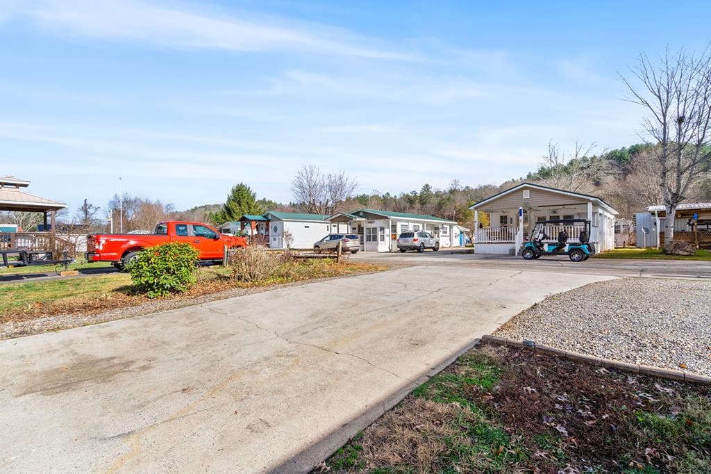 4117 Riverbank Run, Hiawassee GA 30546 - Photo
