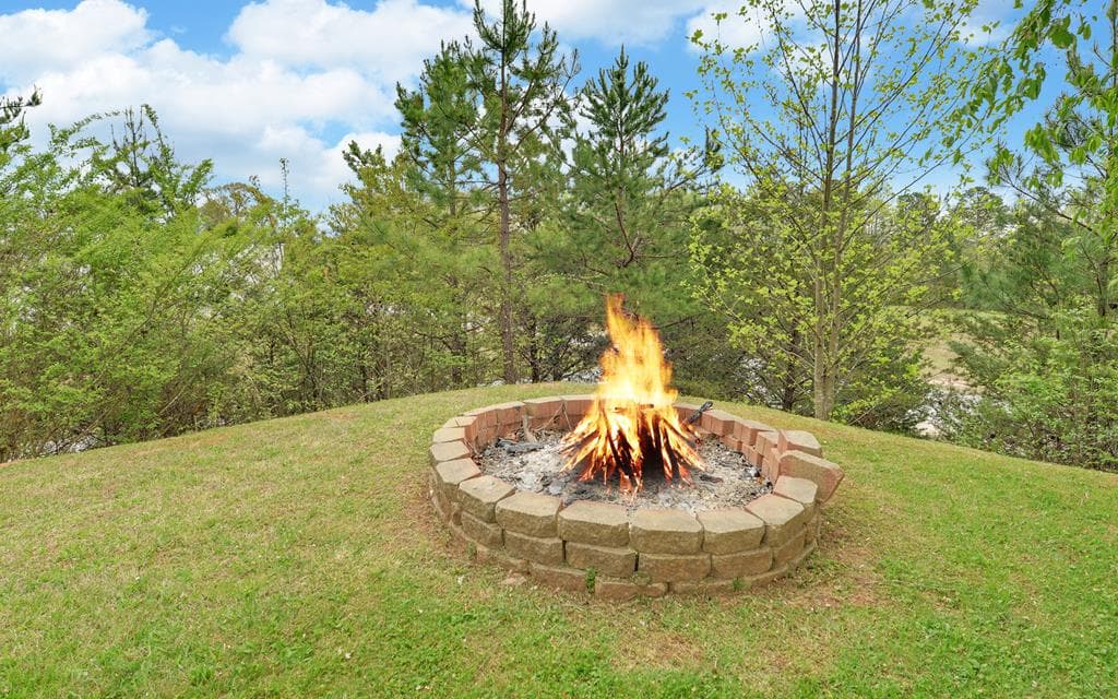 2465 Blue Ridge Drive, Blue Ridge GA 30513 - Photo