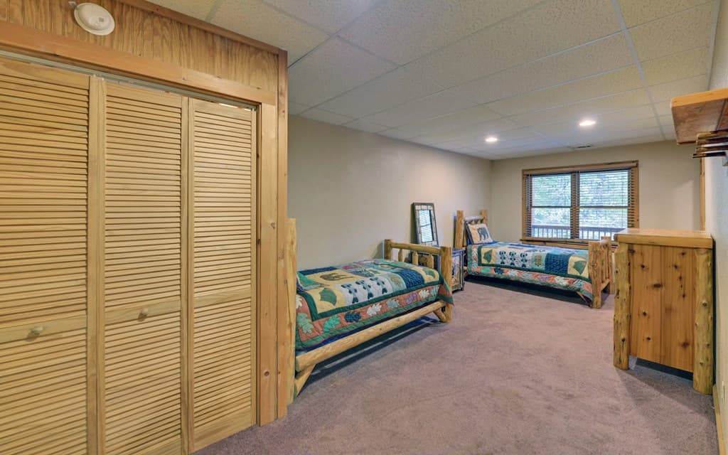230 Pine Forest Loop, Blue Ridge GA 30513 - Photo