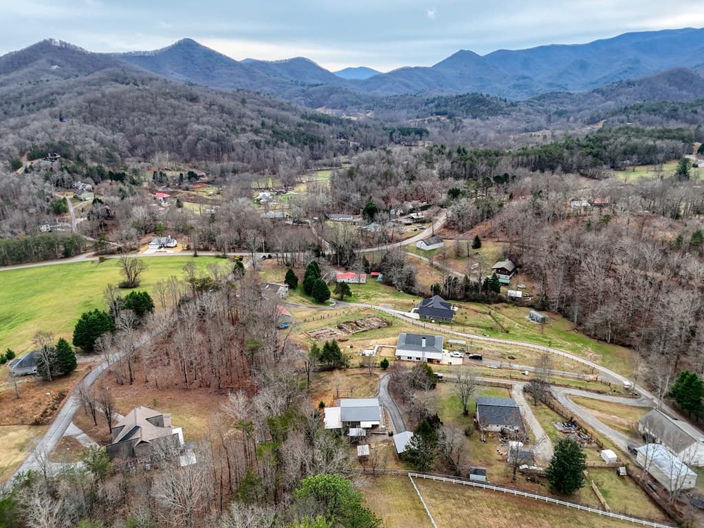 2276 Lovingood Rd., Hiawassee GA 30546 - Photo