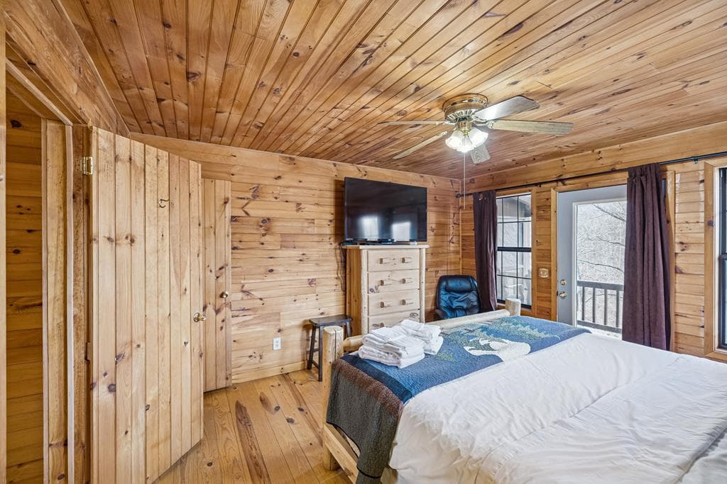 101 Moonshine Mountain Road, Mineral Bluff GA 30559 - Photo