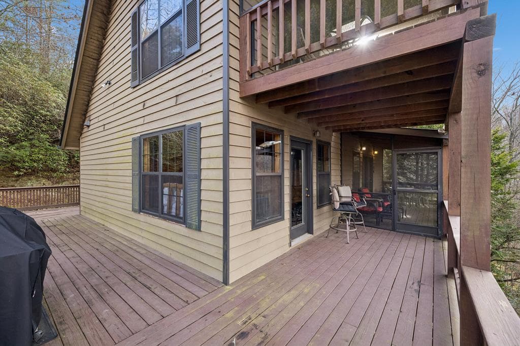 101 Moonshine Mountain Road, Mineral Bluff GA 30559 - Photo