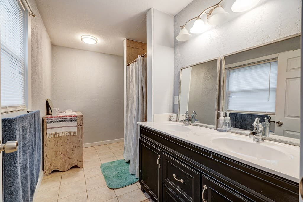 28 Weaver Street, Mccaysville GA 30555 - Photo