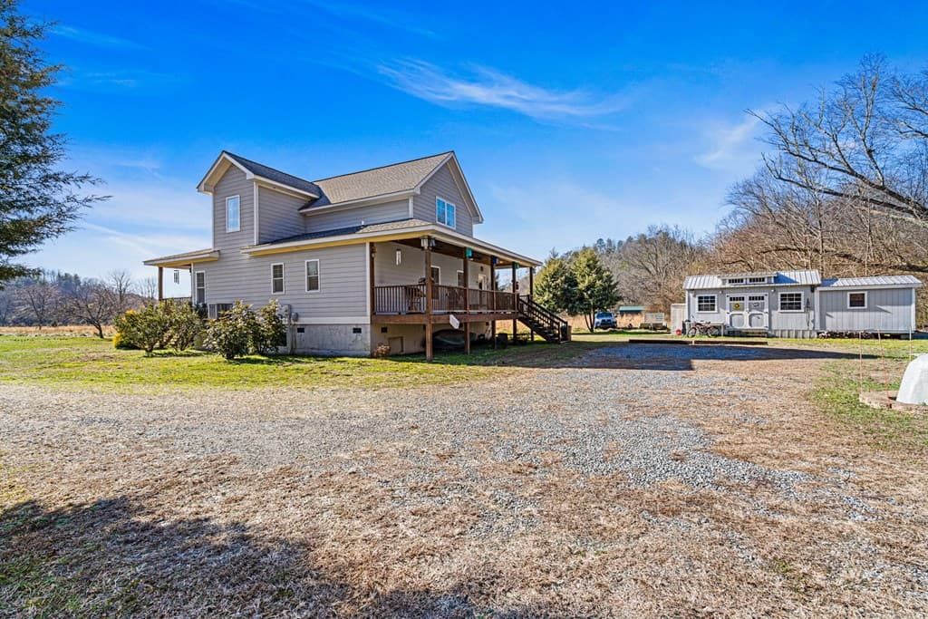 328 Pauls Meadow Drive, Hayesville NC 28904 - Photo