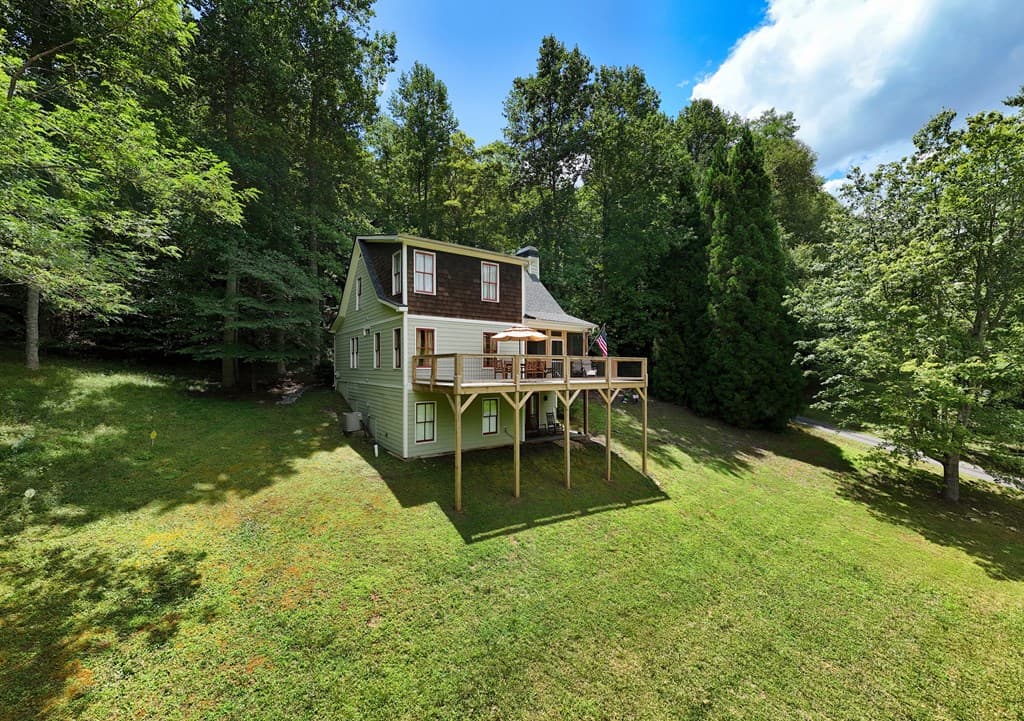 105 Evergreen Road, Hiawassee GA 30546 - Photo