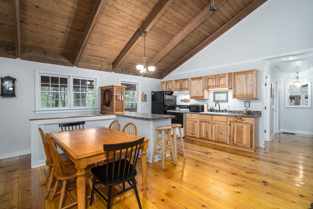 131 Hickory Trace, Ellijay GA 30536 - Photo