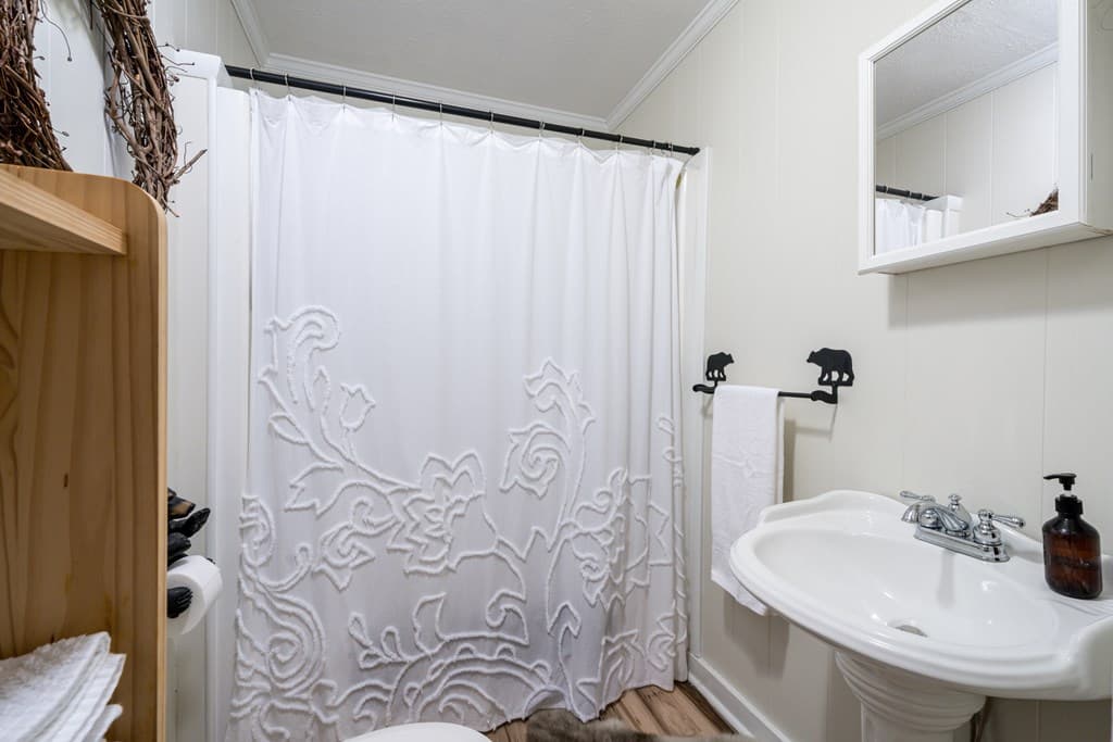 131 Hickory Trace, Ellijay GA 30536 - Photo