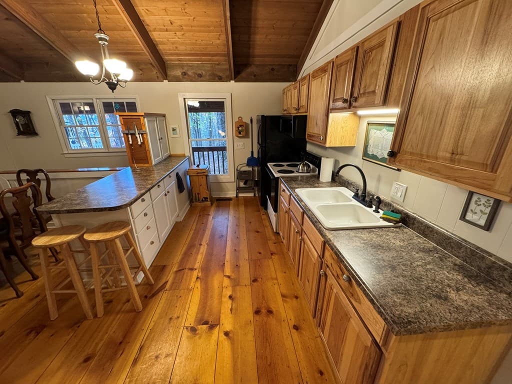 131 Hickory Trace, Ellijay GA 30536 - Photo