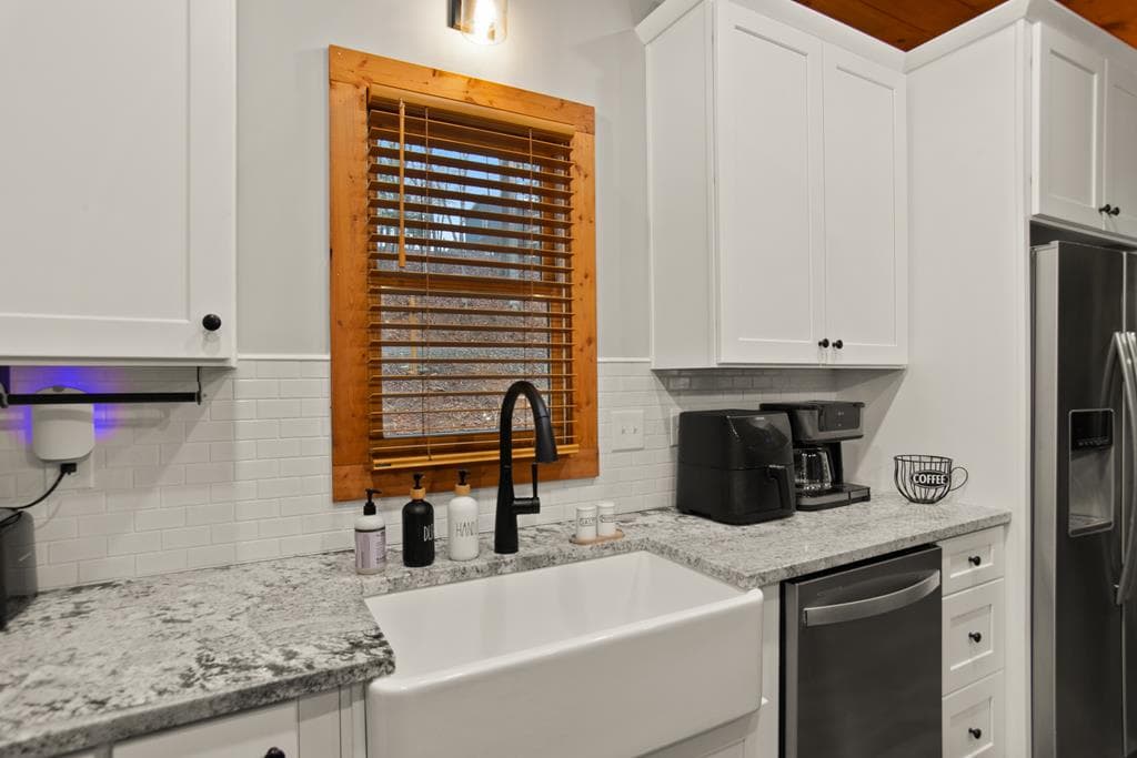 60 Cherokee Trl, Ellijay GA 30540 - Photo