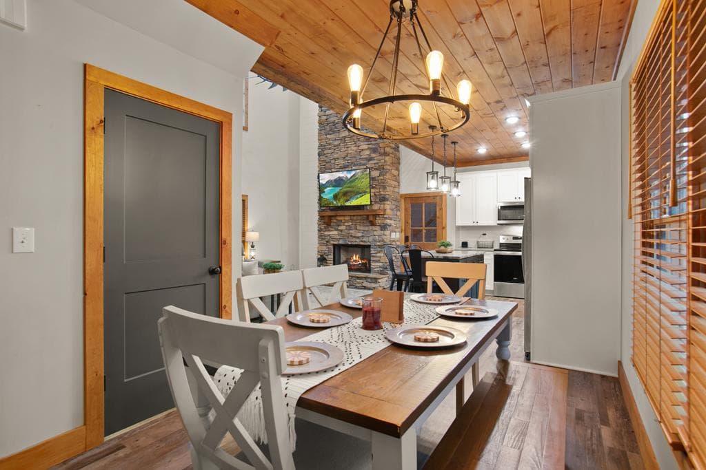 60 Cherokee Trl, Ellijay GA 30540 - Photo