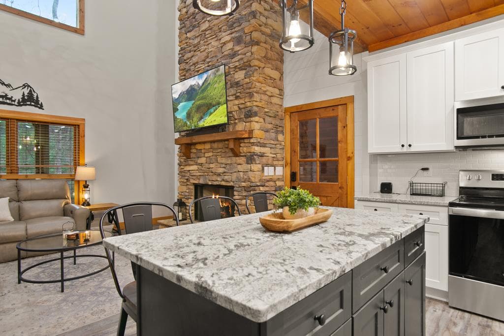 60 Cherokee Trl, Ellijay GA 30540 - Photo