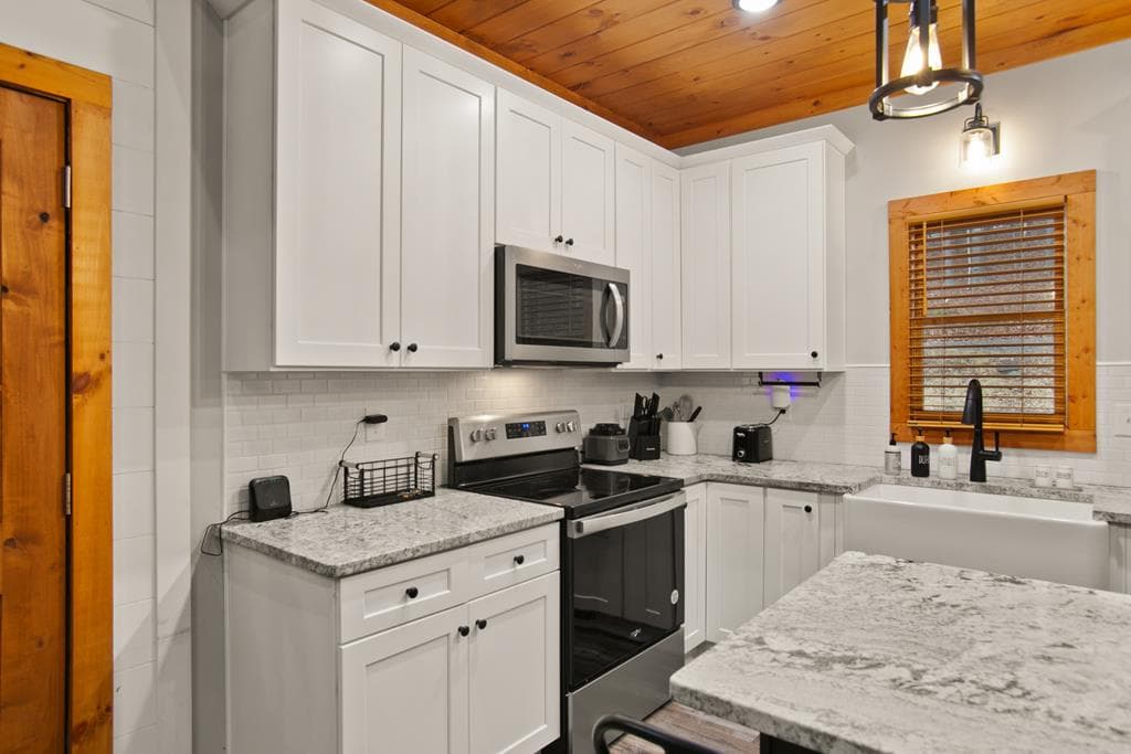 60 Cherokee Trl, Ellijay GA 30540 - Photo