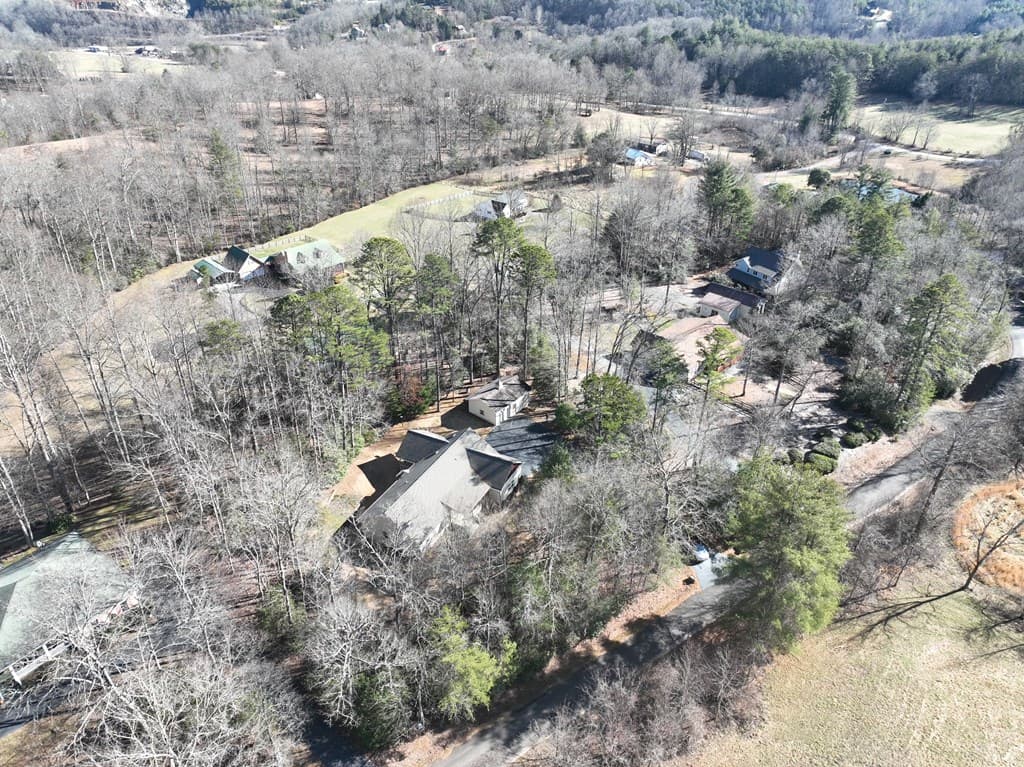2356 Robin Hood Trail, Hiawassee GA 30546 - Photo