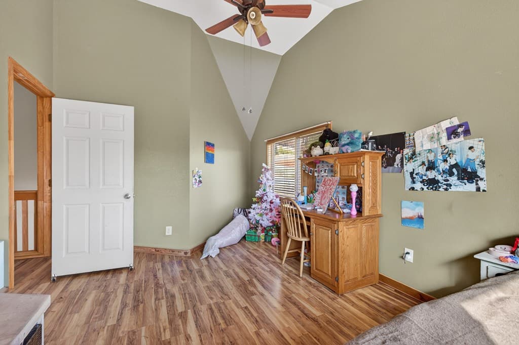 223 Red Bud Lane, Hiawassee GA 30546 - Photo