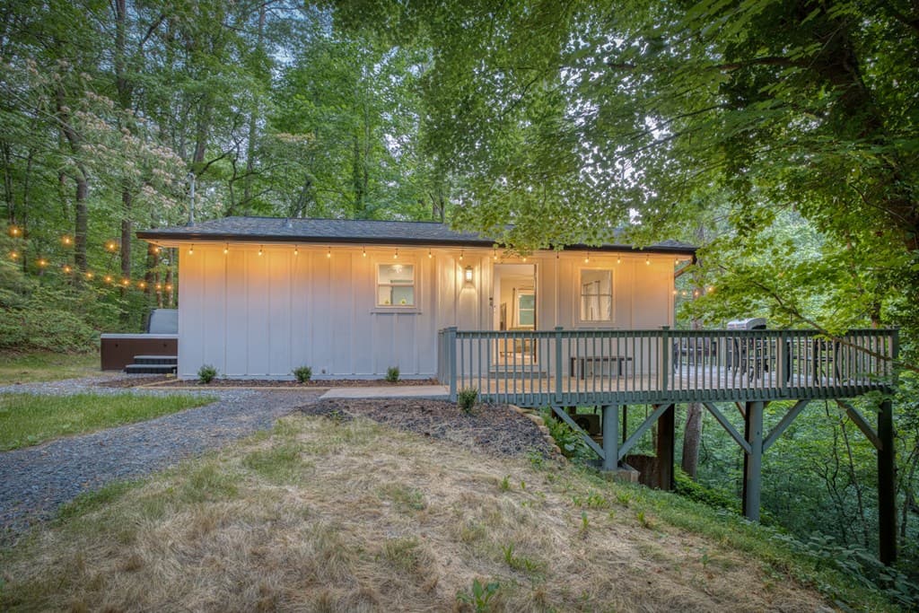 192 Possum Holler Road, Ellijay GA 30536 - Photo
