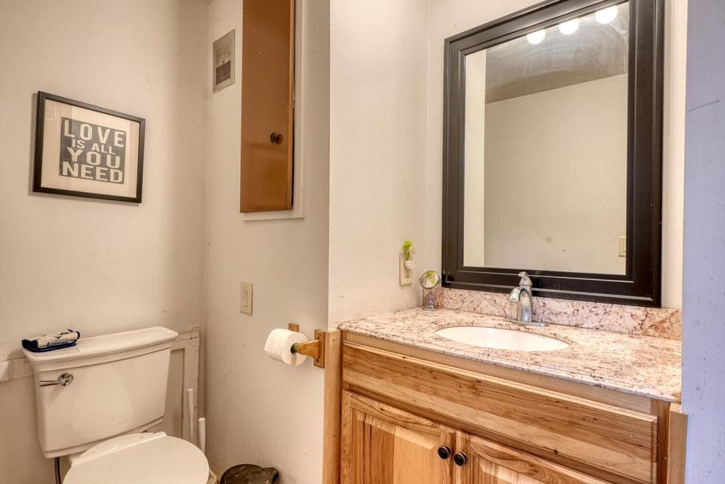 357 Nottely Woods Road E, Blairsville GA 30512 - Photo
