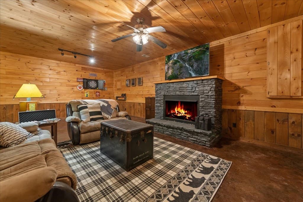 126 Brookwood Drive, Blue Ridge GA 30513 - Photo