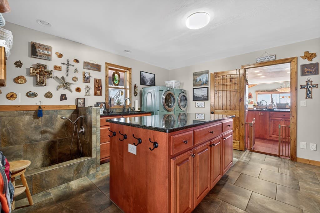 200 Twelve Oaks Drive, Murphy NC 28906 - Photo