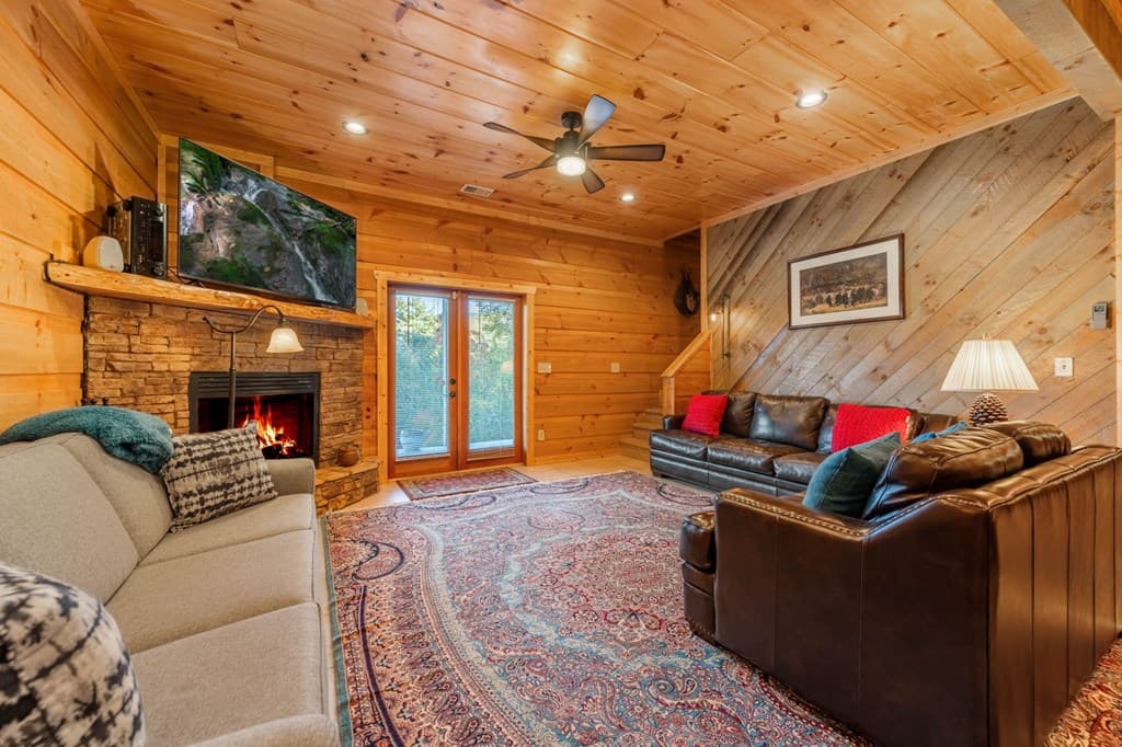 709 Laurel Creek Trail, Blue Ridge GA 30513 - Photo