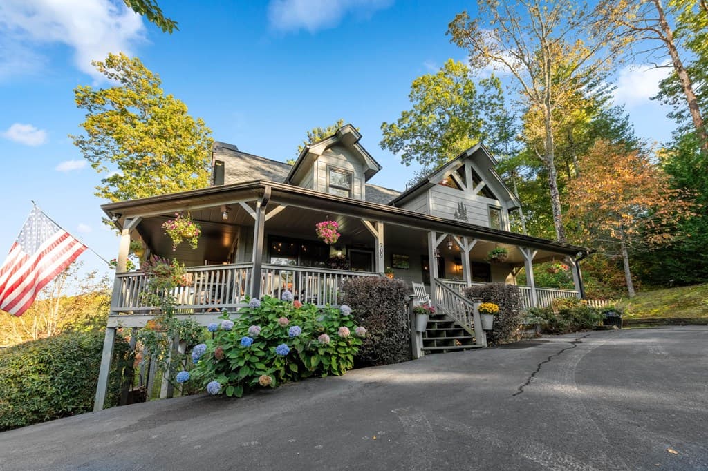 709 Laurel Creek Trail, Blue Ridge GA 30513 - Photo