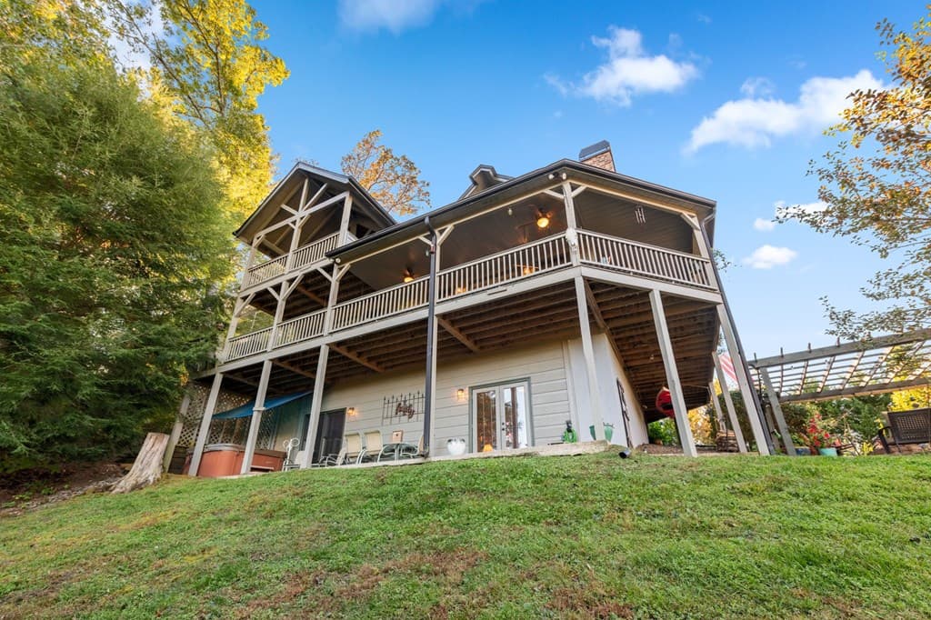 709 Laurel Creek Trail, Blue Ridge GA 30513 - Photo