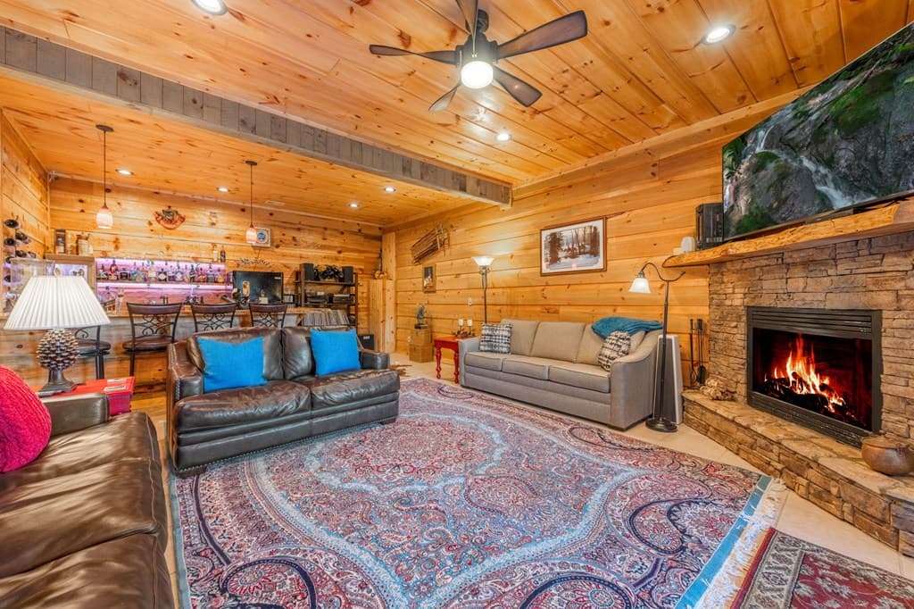 709 Laurel Creek Trail, Blue Ridge GA 30513 - Photo