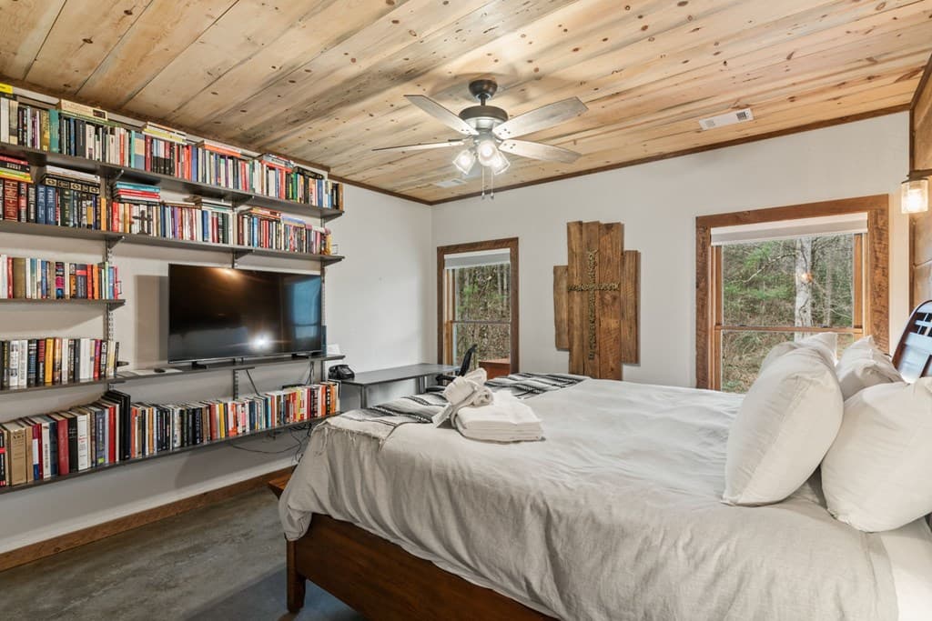 15 Bootleg Mountain Road, Morganton GA 30560 - Photo