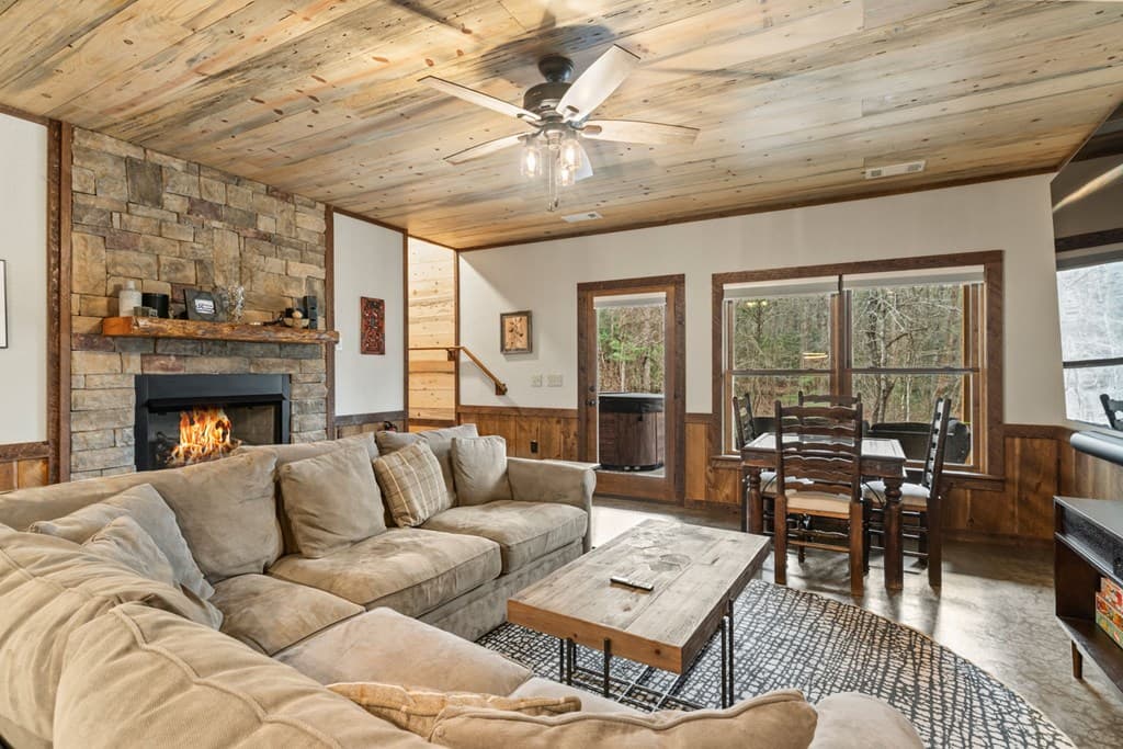 15 Bootleg Mountain Road, Morganton GA 30560 - Photo