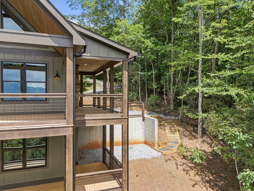 579 Overlook Loop, Young Harris GA 30582 - Photo