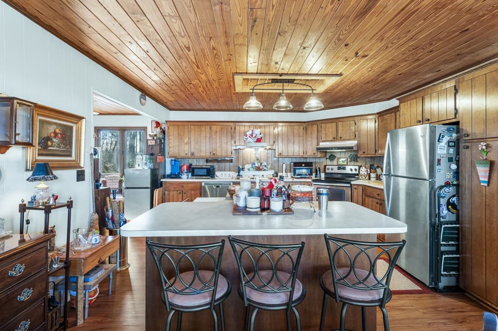 416 Autumn Hills Drive, Blairsville GA 30560 - Photo