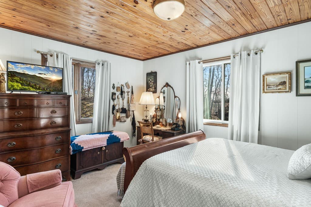 416 Autumn Hills Drive, Blairsville GA 30560 - Photo