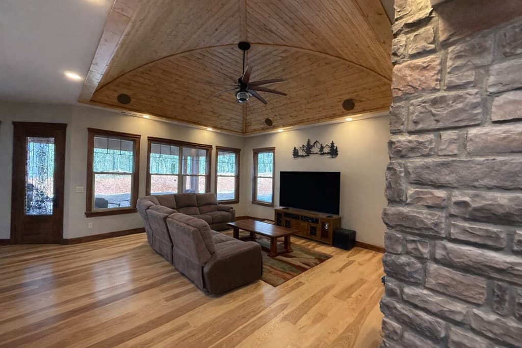 3331 Gumlog Road, Young Harris GA 30582 - Photo