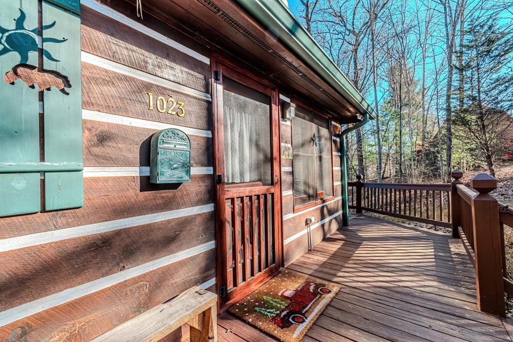 1023 Knollwood Road, Mineral Bluff GA 30559 - Photo