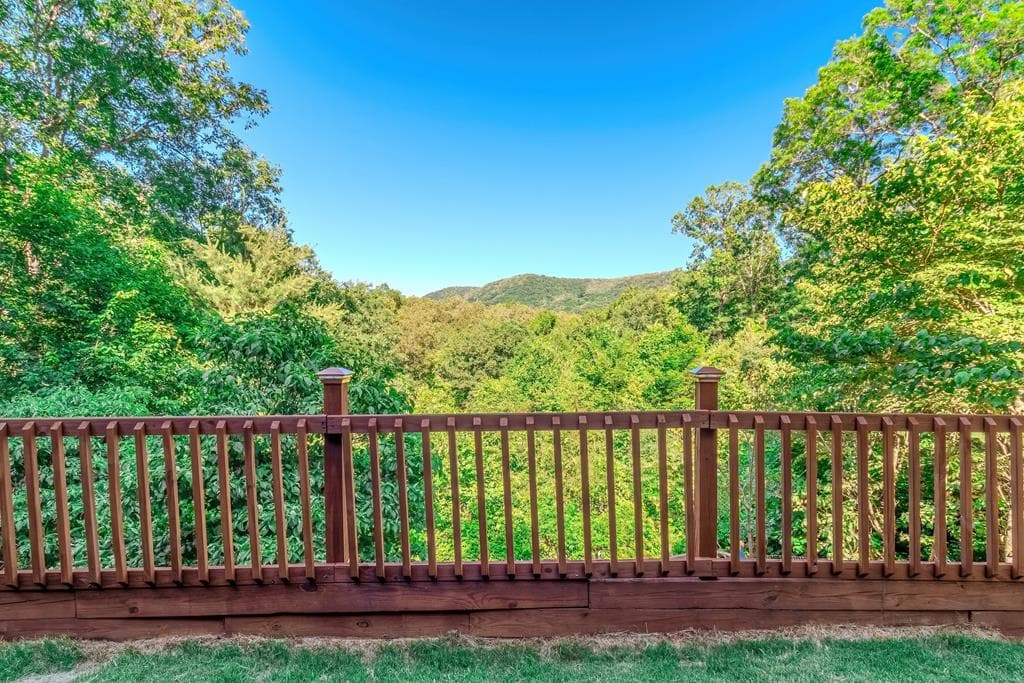 1023 Knollwood Road, Mineral Bluff GA 30559 - Photo