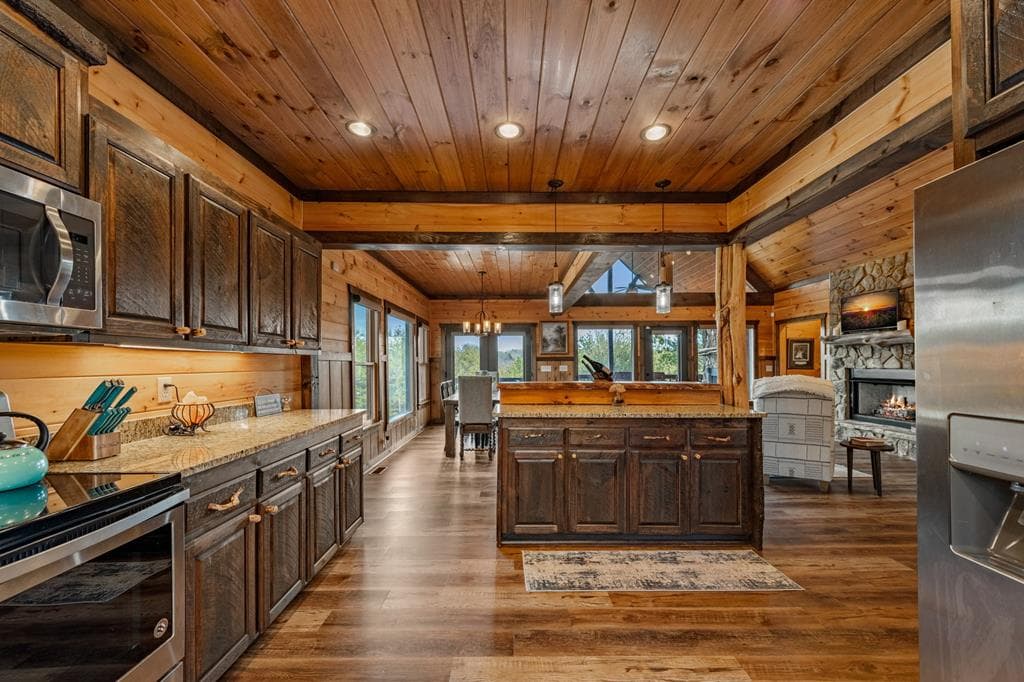 360 Hope Drive, Blue Ridge GA 30513 - Photo