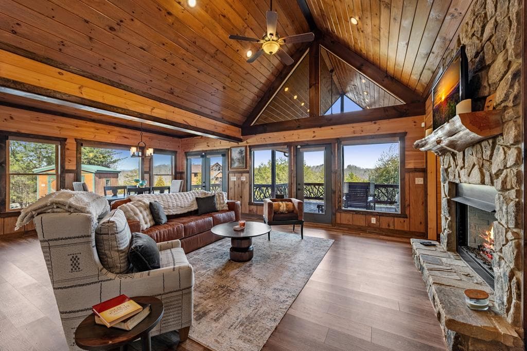 360 Hope Drive, Blue Ridge GA 30513 - Photo