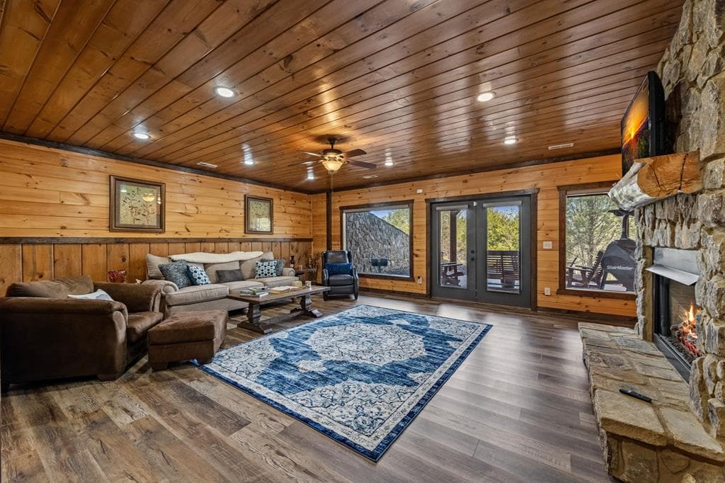 360 Hope Drive, Blue Ridge GA 30513 - Photo