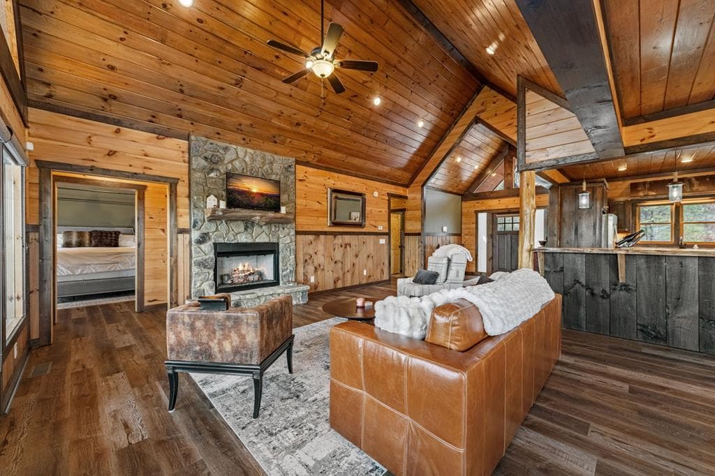 360 Hope Drive, Blue Ridge GA 30513 - Photo