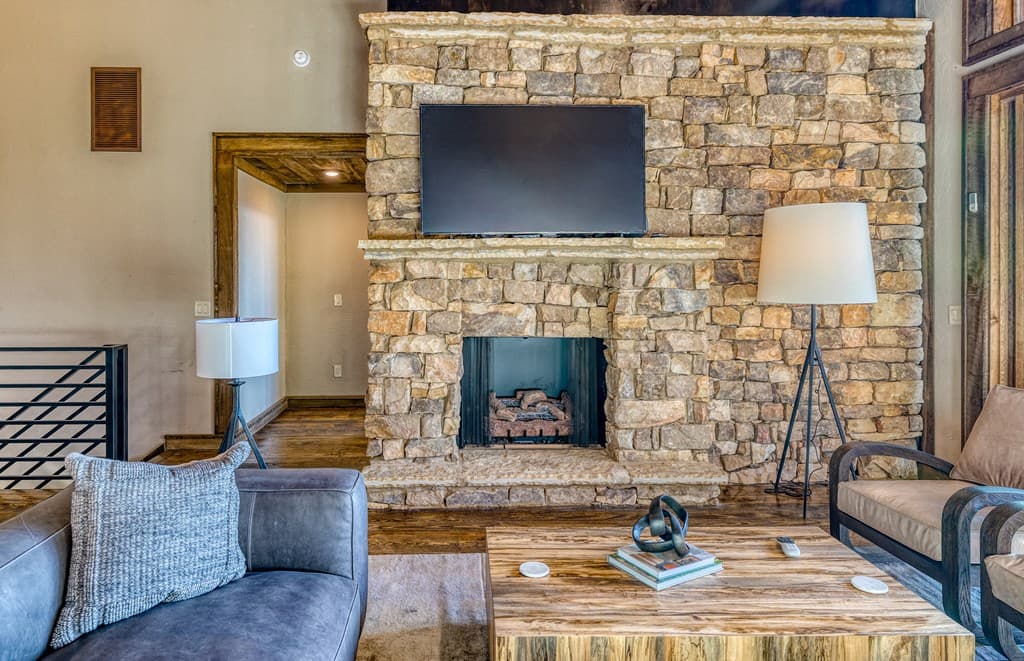 180 Wawayanda Drive, Mineral Bluff GA 30559 - Photo